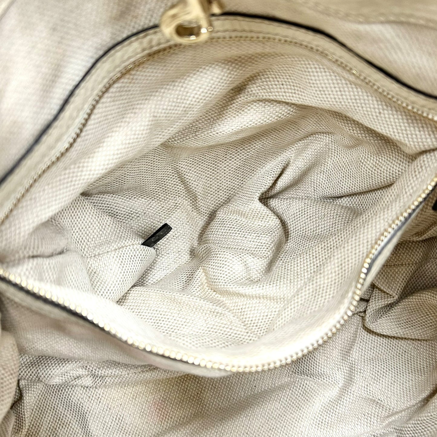 Handbag Luxury Designer By Gucci, Size: Large