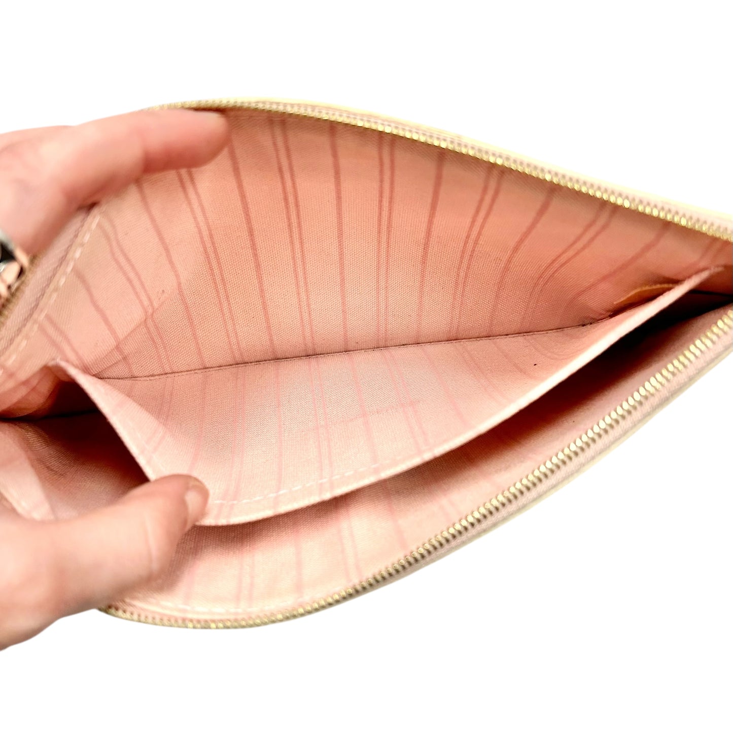 Wristlet Luxury Designer By Louis Vuitton, Size: Medium