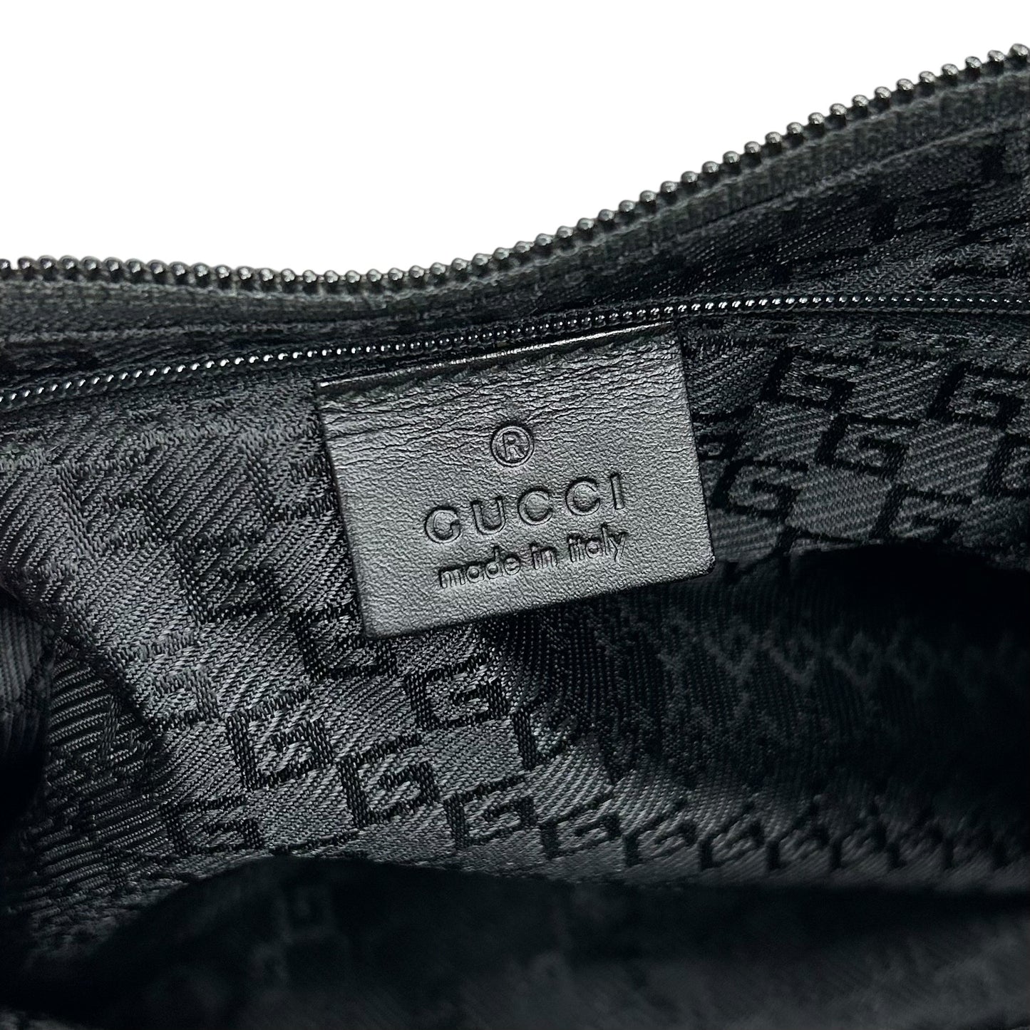 Crossbody Luxury Designer By Gucci, Size: Medium