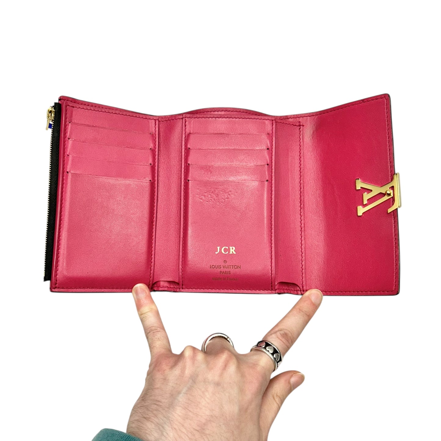 Wallet Luxury Designer By Louis Vuitton, Size: Medium