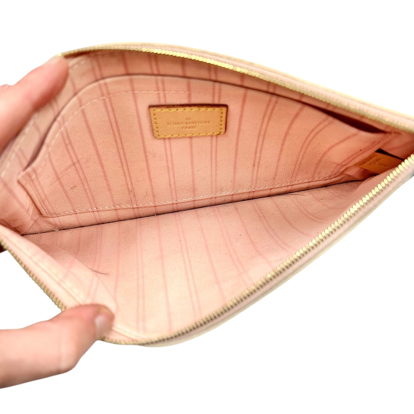 Wristlet Luxury Designer By Louis Vuitton, Size: Medium