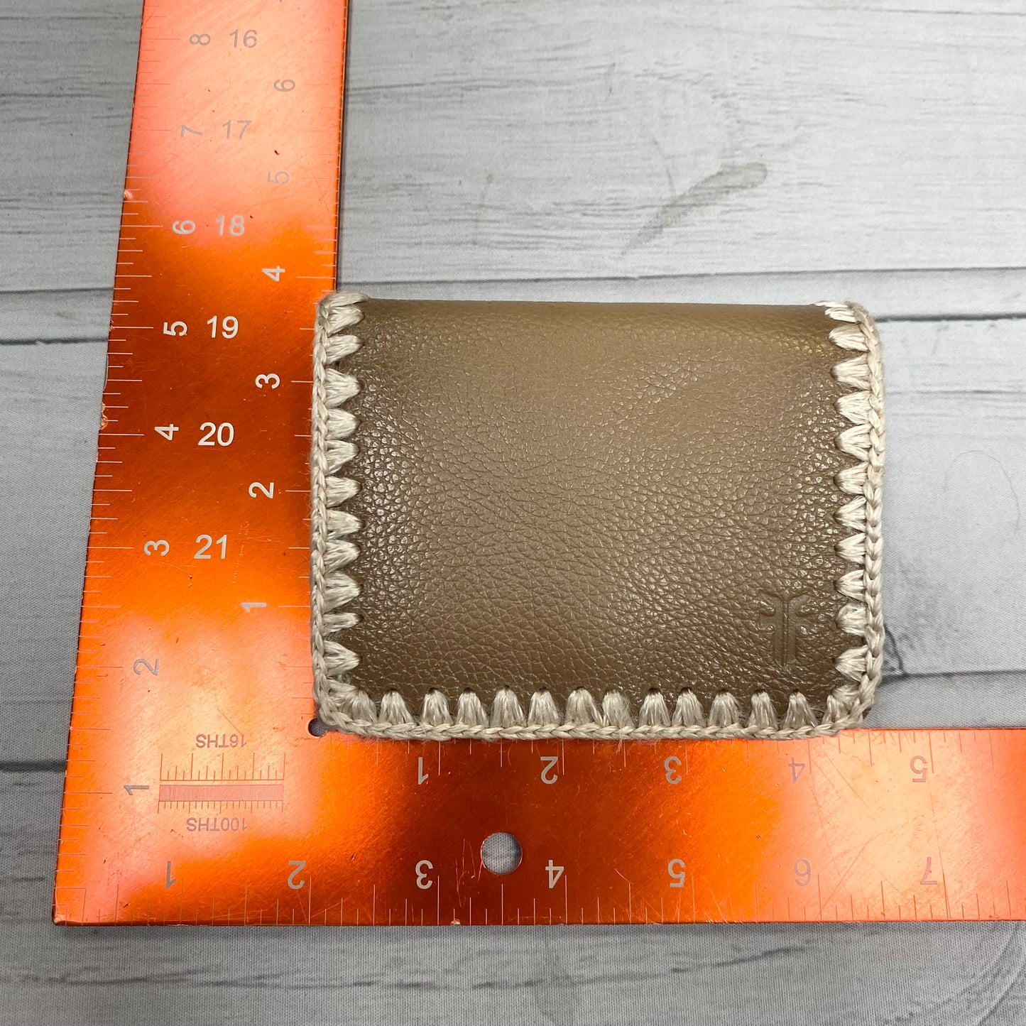 Wallet Designer By Frye  Size: Small