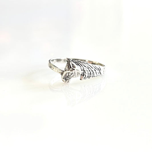 Ring Sterling Silver  Size: 8.5