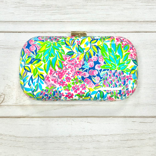 Clutch Designer By Lilly Pulitzer  Size: Small