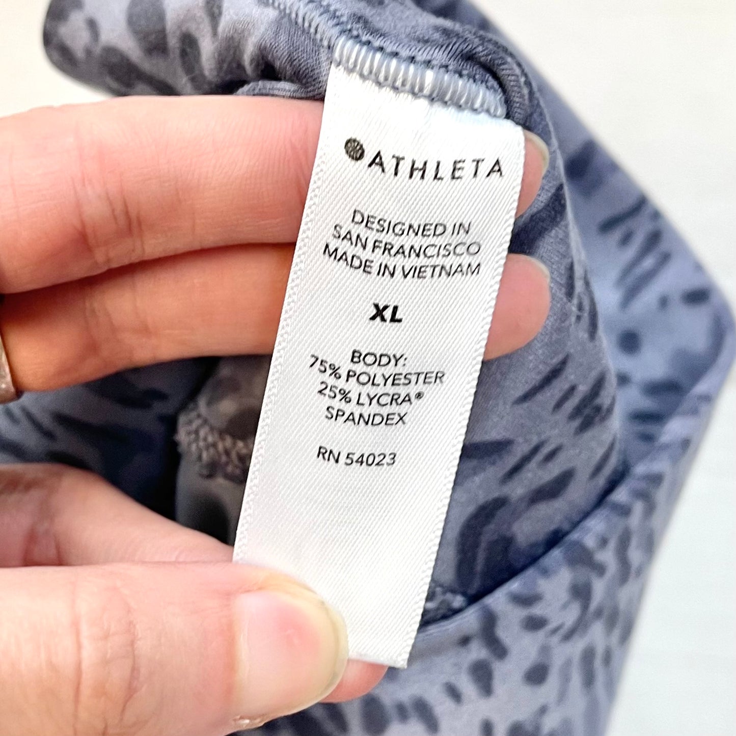 Athletic Leggings Capris By Athleta Size: Xl – Clothes Mentor West Chester  PA #178