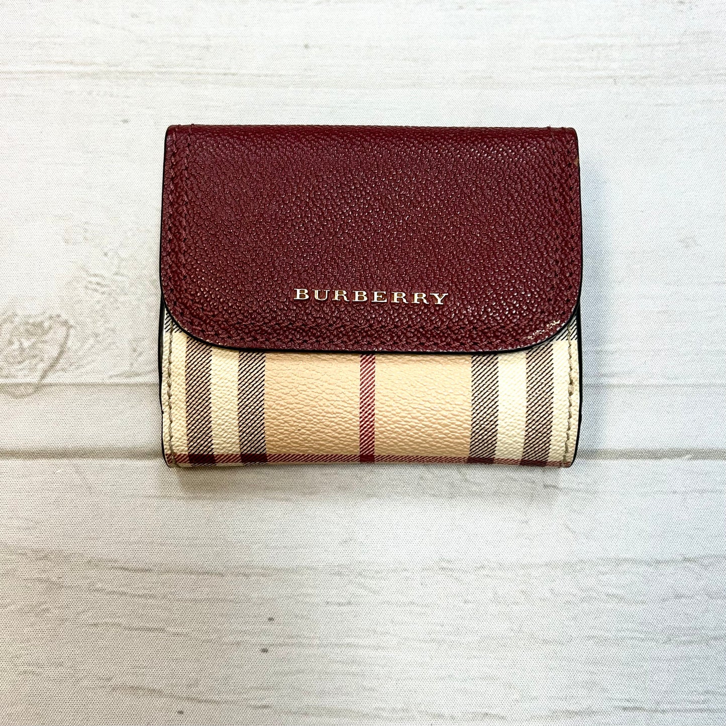 Wallet Luxury Designer By Burberry  Size: Medium